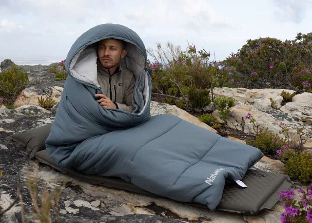 Hooded Envelope Sleeping Bags Comfort & Warmth