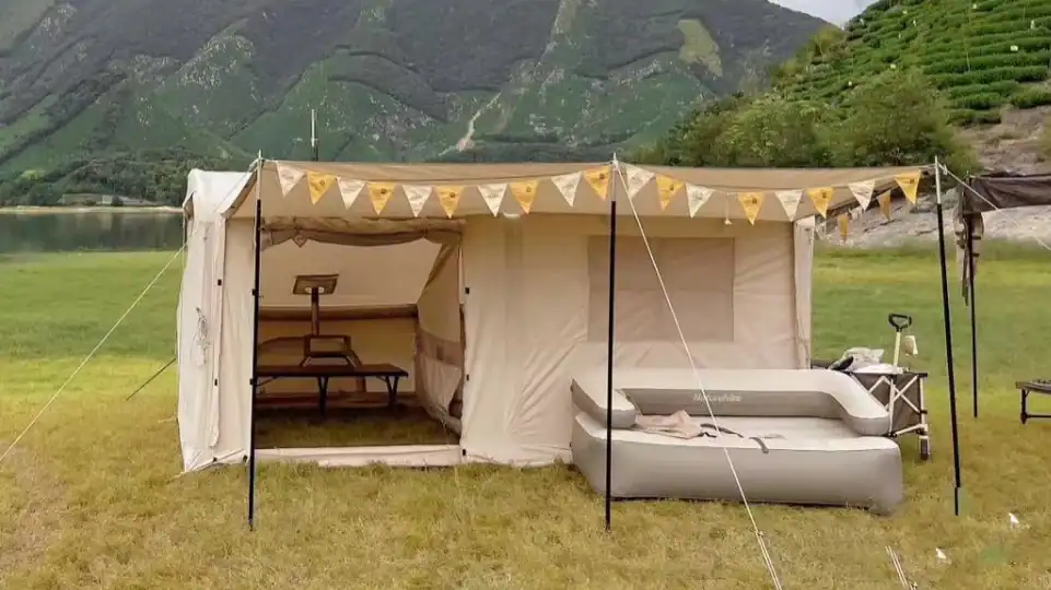 توفير الخيام الهوائية الكبيرة: دليل سعة 8-12 شخصاً 2 خيمة تخييم خارجية مع مقاعد وأريكة قابلة للنفخ.