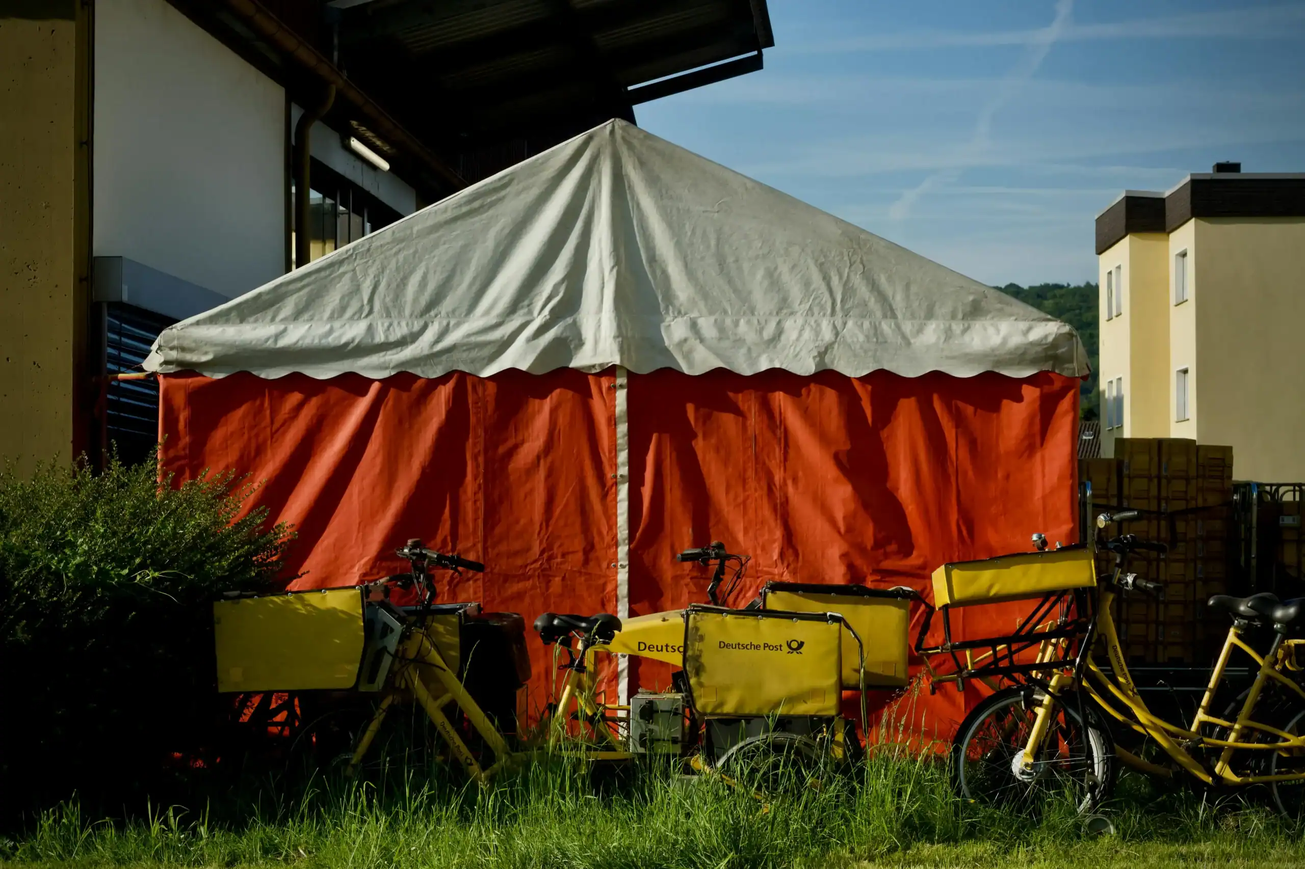 10K Tent Order Case Study: From 28% to 35% Gross Margin 3 Pexels Image 36176109 by Peter Dyllong
